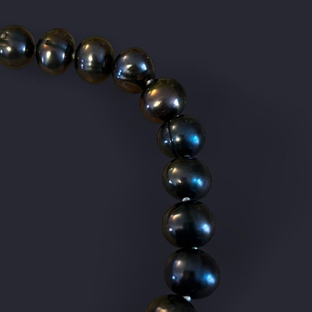 Genuine Elegant Black Pearl Bracelet - Picture 2 of 2